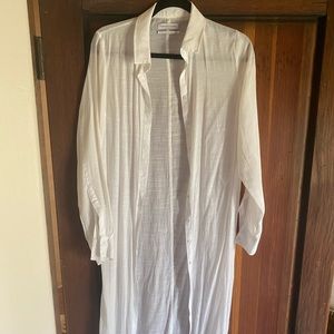Long white duster with slits on the side
